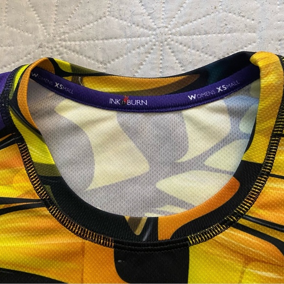 INKnBURN Vibrant Butterfly Short Sleeve Top - Picture 3 of 6